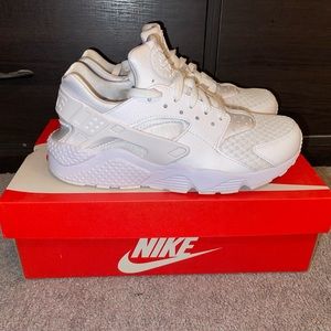 Men’s (or Women’s) Nike Huaraches